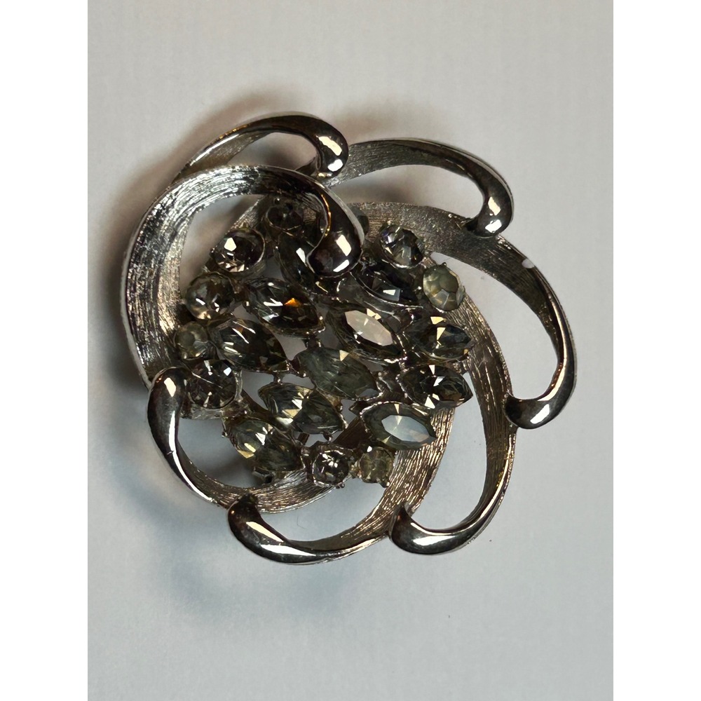 Vintage BSK Silver Tone Swirl Brooch‎ with Grey and Clear Rhinestones